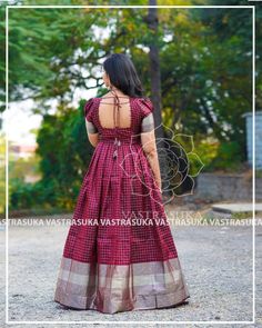 Stylish Frocks, Saree Reuse, Simple Frock, Fancy Gown, Frock Designs, Sari Design, Maxi Design