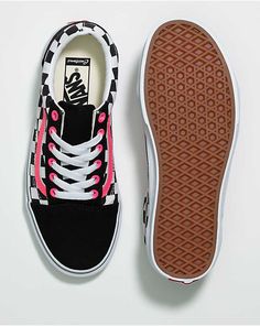 Customised Vans, You Look Fab, Cute Vans, Vans Store, Van Doren, Vans Logo, Snow Boot, Girly Accessories, Custom Vans