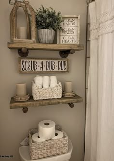 Bathroom Farmhouse Style, Restroom Decor, Bathroom Decorating, Farmhouse Bathroom Decor, Bathroom Redo, Bathroom Layout, Decor Pillows, Bathroom Decor Ideas, Small Bathroom Decor