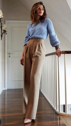 Wardrobe Minimalist, Midsize Outfits, Woman Outfit, Midsize Fashion, Spring Capsule, Pakaian Feminin, Spring Forward, Amal Clooney