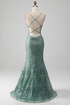 Enchanted Dresses Prom, Sea Foam Green Prom Dresses, Stunning Homecoming Dresses, Prom Dresses 2024 Sparkly, Sage Prom Dresses, Prom Dresses Fitted, Green Dress Prom, Sage Prom Dress, Evening Gown Mermaid