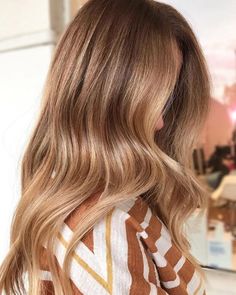 Honey Bronde Bronze Hair Color, Color Castaño, Bronze Hair, Honey Hair, Trendy Hair Color, Fall Hair Colors, Brunettes, Blonde Hair Color