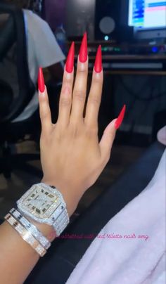 Red Stilleto Acrylics, Long Stilleto Nails Design Red, Long Red Stilleto Nails, Red Pointy Nails Stilettos, Stiletto Dark Red Nails, Gold Stiletto Nails, Red Stiletto Nails, Black Stiletto Nails, Long Red Nails