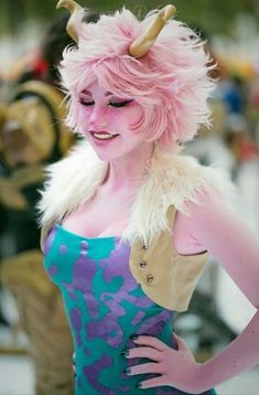 #wattpad #casuale Boku no hero academia cosplay Princesa Peach Cosplay, Mina Cosplay, Princess Peach Cosplay, Peach Cosplay, Deku Cosplay, Party Make-up, Mina Ashido, Cosplay Cosplay