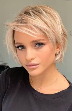 Bob Haircut For Fine Hair, Messy Short Hair, Hair 2024, Bob Hairstyles For Fine Hair, Short Layered Haircuts, Short Bob Haircuts, Haircuts For Fine Hair, Short Hair Haircuts, Short Blonde Hair