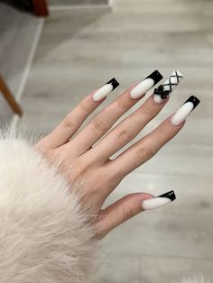 френч на длинные ногти Nail Designs Square Long, Black White French Nails, Dark Nails Designs, Nails Black And White, Multicolored Nails, Witchy Nails, Sharp Nails, Black Acrylic Nails