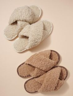 These fuzzy slippers will keep your feet warm, cute, and happy around the house. S/M fit women’s shoe sizes 5 to 6.5 M/L fit women’s shoe sizes 7 to 9 Diy Spa Day, Cute Luggage, Spa Day At Home, Diy Spa, Diy Beauty Recipes, Spa Essentials, Fuzzy Slippers, Slippers Women, Fur Slippers