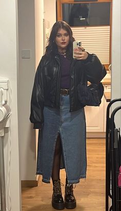 Sheer Leggings Outfit Skirts, Dress And Crewneck Outfit, Grunge Outfit Midsize, Midsize Outfit Inspo Aesthetic, Winter Outfits Medium Size Women, Granny Outfit Style, Grunge Outfits 2023, Midsize Autumn Outfits 2023, All Black With Pop Of Color Outfits