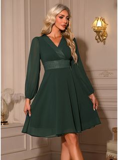 JJ's House No Chiffon Polyester Midi V-Neck Fall Winter A-line Yes Green S Height:5.7ft(174cm) Bust:33.5in(85cm) Waist:26in(66cm) Hips:36in(91cm) Dress. #JJ's House #No #Chiffon #Polyester #Midi #VNeck #Fall #Winter #Aline #Yes #Green #S #Dress Festive Dress, House No, Luxury Shopping, Festival Dress, Christmas Thanksgiving, Festival Party, Fashion Essentials, Contemporary Style, Holiday Season