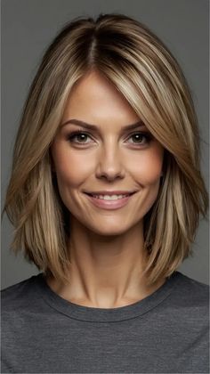 Glamorous Mom Haircuts: 15 Stylish Ideas to Reignite Your Spark - TecArticles Modern Pixie Haircut, Mom Haircut, Modern Pixie, Haircut Pixie, Haircut Bob, Pixie Bob Haircut, Mom Hairstyles