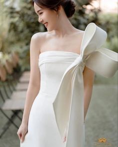 Couture Sleeves, Bridal Bow, Wedding Photoshoot Props, فستان سهرة, Bow Dress, Modern Wedding Dress, Fashion Inspiration Design