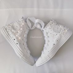 All White Pearl Converse Pearl Spray on Sides / Wedding | Etsy Bridal Converse Shoes, Wedding Converse Bride, Pearl Converse, Pearls Wedding Theme, Sparkle Converse, Sparkly Converse, Bride Converse, Bridal Converse, Wedding Sides