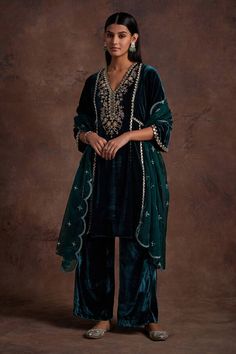 Green silk velvet kurta featuring embroidered floral motifs highlighted by sequin, pearl, mirrorwork and crystal embellishments. Comes with matching pant and embroidered scalloped hem dupatta. - Aza Fashions Editors Note, Velvet Kurta, Indian Bridesmaids, Kurta Pant Set, Velvet Suit, Sanya, Organza Dupatta, Kurta With Pants, Fashion App