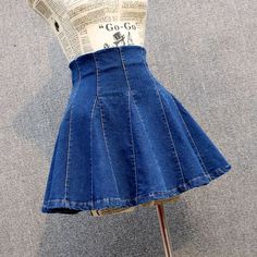 Denim Clothes, Rok Mini, How To Make Skirt, Denim Ideas, Jeans Skirt, Fashion Illustration Dresses, Shopping Deals