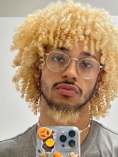 Mens Twists Hairstyles, Hair Twists Black, Blonde Afro, Men Blonde Hair, Dyed Hair Men, Dreadlock Hairstyles For Men, Afro Men, Pelo Afro