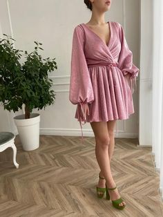 Sparkling Pink Mini Dress | Teuta Matoshi Hipster Outfits Spring, Pink Dress Outfits, Teuta Matoshi, Pink Mini Dress, Hipster Outfits, Fame Dr, Outfits Spring, Hijab Dress, Long Puff Sleeves