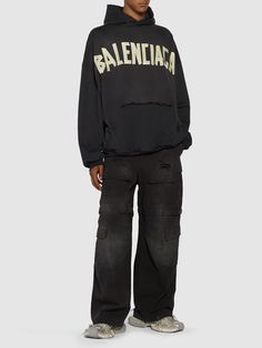 Non-detachable hood. Ribbed cuffs and hem. Front and back printed panels. Two side pockets Balenciaga Men, Sport Swimwear, Sports Sweatshirts, Crossbody Messenger Bag, Sports Brands, Sports Top, Detachable Hood, Swim Accessories, Shearling Jacket