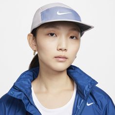 From the gym, to the trail, to the course—this Nike Fly cap is ready for it all. The 5-panel low-depth design features stretchy, sweat-wicking fabric that will keep you fresh through every move. Its unstructured crown and curved bill are made for immediate comfort so you can focus on tackling your goals ahead. Nike Baseball Cap With Curved Visor For Outdoor, Nike Breathable Baseball Cap For Sports, Nike Breathable Hats For Sports Events, Nike Sporty Breathable Baseball Cap, Functional Six-panel Baseball Cap For Sports, Sporty Breathable Gray Hats, Sporty Gray Baseball Cap For Sports Events, Sporty 5-panel Baseball Cap With Breathable Mesh, Sporty Breathable Mesh 5-panel Baseball Cap