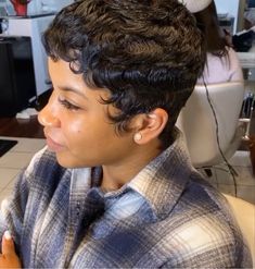 Short Relaxed Hairstyles, Short Natural Curly Hair, Short Hair Images, Short Hair Black, Quick Weave Hairstyles, Short Sassy Hair