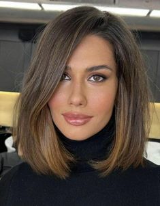 Browse bob and lob haircuts to add volume and movement to your hair in an easy to style cut. Bobs and lobs are great for thin hair and people on the go. One Length Hair, Sleek Short Hair, Long Bob Haircuts, Lob Hairstyle, Lob Haircut, Long Wavy Hair, Medium Hair Cuts, Smooth Hair, How To Make Hair