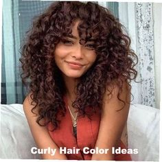 Check out these 25 Vibrant Curly Hair Color Ideas for a Stunning Makeover! From natural curly hair cuts to highlights curly hair, we\'ve got all the inspiration you need. Explore beautiful colored curly hair, from auburn brown hair curly to curly hair chestnut brown. Whether you\'re looking for dyed curly hair or classic brown curly hair, these curly hair photos will inspire your next transformation. Get ready for a bold, beautiful change! Hair Chestnut Brown, Brown Hair Curly, Auburn Brown Hair, Hairstyle Curly