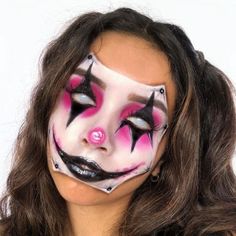 Scary Face Makeup Halloween Ideas, Halloween Makeup With Contacts, Clown Mask Makeup, Crazy Makeup Looks Creative Full Face, Halloween Clown Makeup Scary, Halloween Makeup Looks Clown, Crazy Clown Makeup, Cool Clown Makeup, Maquillaje De Payaso Mujer