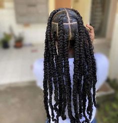 #HairStyles #ChicHairstyles #HairInspiration #TrendyHair #HairGoals #GlamHairstyles #HairIdeas #BeautyTrends #HairFashion #StunningHair 10 Box Braids, 10 Jumbo Box Braids, 6 Knotless Braids, Knotless Butterfly Braids, Passion Braids Hairstyles, Passion Braids, Butterfly Braids, Big Box Braids, Big Box Braids Hairstyles