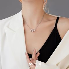 Fashion Silver Street Wear Cubic Zirconia Rhinestone Necklaces 2023 Accessories Rhinestone Necklace For Anniversary, Crystal Rhinestone Necklace As Gift, Gift Rhinestone Necklace In Diamond White, Necklaces 2023, 2023 Accessories, Rhinestone Clutch, Metal Accessories, Rhinestone Necklace, Black Pearl