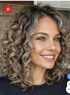 Hair Color Ideas At Home, Hairstyle Braids, Natural Curly Hair Cuts, Haircuts For Medium Length Hair, Brown Curly Hair, Curly Hair Photos, Medium Curly Hair Styles, Mom Hairstyles, Haircuts For Medium Hair