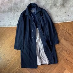 1980s to 1990s Vintage Croyden brand shop jacket / trench coat / overcoat... Im still not good with the distinctions in all honesty. Tagged Size Small (38) Measurements (In Inches - Laying Flat)  Chest: 21.5 in Length: 38.5 in Shoulder: 17 in Sleeve Length: 23 in As Always: Check all the photos, read the description carefully, and consult the measurements to make sure this piece is right for you. Message me with any questions prior to purchase. No refunds with some exceptions. Enjoy! Vintage Trench Coat, Brand Shop, Boys Jacket, Pea Coat, Flat Chest, Boy's Clothing, Trench Coat, Work Wear, Lab Coat