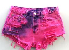 Vintage dip dye shorts Dip Dye Shorts, Purple Denim, Emo Girl, Diy Shorts, Tie Dye Denim, Tie Dye Shorts, Shorts Jeans, Cute Shorts, Diy Fashion