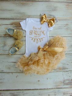 Brand Sparkling New Gold Glitter One Piece & Headband - NB Birth Announcement Shirt - Take Home Outfit - Baby Shower Gift Baby Onsie, Take Home Outfit, Ann Marie, Birthday Tutu, Home Outfit