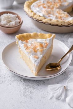 Homemade Coconut Cream Pie {easy recipe} - The Big Man's World ® Paleo Coconut Cream Pie, Homemade Coconut Cream Pie, Pie Easy Recipe, Homemade Coconut Cream, Best Coconut Cream Pie, Pie Easy