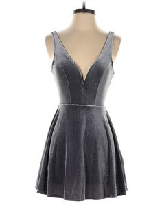 Express Cocktail Dress Size: X-Small Gray Dresses - used. No Fabric Content, Plunge, Sleeveless | Express Cocktail Dress: Gray Dresses - Used - Size X-Small Gray Cocktail Dress, Gray Dresses, Gray Dress, Cocktail Dress, Women Handbags, Womens Dresses, Handbags, For Women, Grey