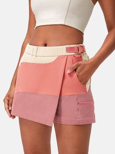 Inspired by rolling landscapes and designed to handle them. Lightweight, with tons of secure storage and an adjustable waistband, this is your go-to trail skort. Tennis Fashion, Denim Day, Outdoor Voices, Golf Outfit, Apparel Design, Dress To Impress