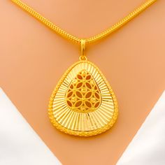 Sparkling Triangular Drop 22K Gold Pendant Set Luxury Traditional Yellow Gold Danglers, Luxury 22k Gold Dangle Jewelry, Luxury 22k Gold Danglers For Celebration, Gold Pendant Set, Earring Post, Matching Rings, Yellow Gold Pendants, Casual Summer Dresses, 22k Gold