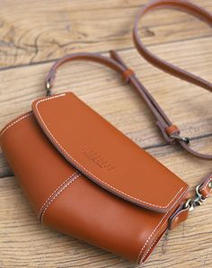 Overview: Design: Brown LEATHER Saddle Side Bags WOMEN Contrast SHOULDER BAGs Small Crossbody Purse FOR WOMENIn Stock: 3-5 days For MakingInclude: A Shoulder BagCustom: NoLeather: CowhideMeasures: L 24cm x W 9cm x H 14cmWeight: 0.13 kgSlots: 1 main slot,Accessories(option): NoneStyle: Brown LEATHER Saddle Side Bags WOMEN Contrast SHOULDER BAGs Small Crossbody Purse FOR WOMENVery durable (At least 5 Years) and it should last a life time Note: Each Item will have very slight variances to the pictu Leather Side Bag, Simple Leather Bag, Sling Bag Women, Sling Bags Women, Side Purses, Soft Leather Tote, Small Leather Bag, Tas Fashion, Leather Sling Bag