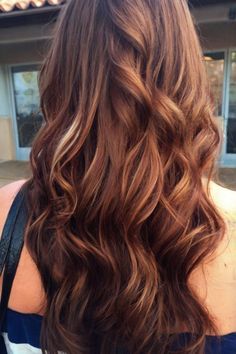 Explore 30 beautiful balayage ideas for brunettes featuring rich chocolate brown shades #ChocolateBrownBalayage #BrunetteHair #BalayageInspo #RichHairColors #ChicBrunetteStyles #HairTransformation #ElegantHair #HairColorTrends #BrunetteBeauty #BalayageGoals Brown With Honey Balayage, Natural Looking Highlights, Light Brunette, Bronde Balayage