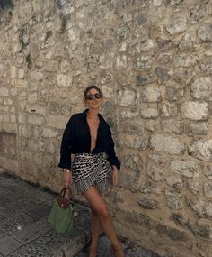 Euro Summer 2024 Outfits, European Summer Style Outfits, Puerto Rico Outfits Aesthetic, Positano Style Fashion, Saint Martin Caribbean Outfits, Summer Trip Outfits Beach Vacations, Thailand Outfit Ideas What To Wear, Thailand Outfit Ideas Black Women, Fashion Trends 2025 Spring Summer Women