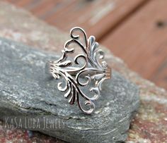 Womens Celtic silver ring, Floral, statement ring, stamped 925 - Etsy Brasil Silver Swirl Rings For Anniversary, Vine Ring, Vero Beach Fl, Colorful Aesthetic, Celtic Rings, Nail Jewelry, Vero Beach, Jewelry Store, Statement Ring