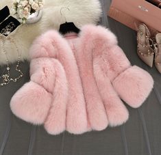 Pink Faux Fur Jacket, Diy Sy, Mode Mantel, Fur Coat Fashion, Patchwork Fashion, Streetwear Fall