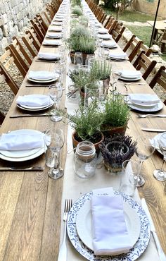 Our Fabulous Things rustic wooden hire table with our gorgeous blue and white crockerylinen table runner and fragrant herbs Kinfolk Dinner, Outdoor Dinner Party, Long Table Wedding, Deco Champetre, Tafel Decor, Outdoor Dinner, Table Inspiration, Long Table, Rustic Table