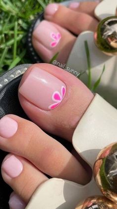 Simple Toe Nail Art, Pink Toe Nail Designs, Pedicure Pink, Pedicure Art, Ideas Pedicure, Spring Pedicure, Toenail Art, Nails Acrylic Coffin