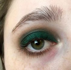 The Charmer Makeup, Dark Green Smokey Eye Makeup, Dark Green Eyes Makeup, Funky Eyeshadow, Dark Green Makeup Looks, Dark Green Eye Makeup, Fairy Grunge Makeup, Dark Green Eyeshadow, Funky Makeup Looks