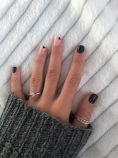 Black Gel Nails Ideas Short, Black Tips Nail Designs, Gel Manicure Short Nails Black, Neutral And Black Nails Short, Simple Short Black Nail Ideas, Gel Mani Short Nails Black, Short Black Nails With Accent Nail, Black And Beige Nails Short, Black Manicure Short Design