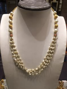 Basra Pearls Jewellery, Pearl Chain With Pendant, Pearls Mala, Premraj Shantilal Jain Jewellers, Fashion Jewelry Necklaces Gold, Gold Pearl Jewelry, Pure Gold Jewellery, Cutwork Blouse, Diamond Pendants Designs