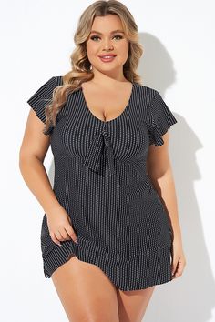 Textured Dot Flutter-Sleeve Cap Sleeves Tankini Top Style For Short Women, Tankini Plus Size, Plus Size Bathing Suits, Swimsuits Outfits, Modest Swimwear, 60 Fashion, Swimsuit Models, Stylish Plus, Plus Size Swimsuits