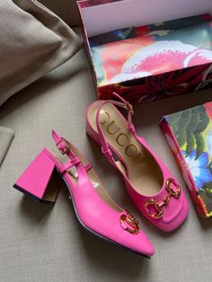 Shoes Everyday, Shoes Colorful, Gucci Pink, Funky Shoes, Fancy Shoes, Shoe Inspo, Girly Shoes, Shoe Boot Sandals, Unique Shoes