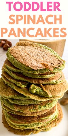 A great way to add nutritious spinach to a baby recipes. These healthy spinach pancakes are made with just 4 ingredients - banana, oats, egg and spinach and in 10 minutes. Perfect for 6 month old baby-led weaning, toddlers, kids and even adults love them. Recipes For Baby 9-12 Months, Blw Recipes 9 Months Meal Ideas, Banana Spinach Pancakes, Finger Food Baby, Bbg Recipes, Egg And Spinach, Baby Led Weaning Breakfast, Blw Recipes, Baby Recipe