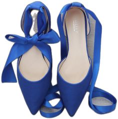 Spring Prom Flats With Pointed Toe, Elegant Blue Party Flats, Elegant Blue Flats For Party, Blue Closed Toe Flats For Party, Blue Pointed Toe Ballet Flats, Blue Flats For Evening With Flat Heel, Blue Spring Party Flats, Spring Party Blue Flats, Blue Flats For Spring Party